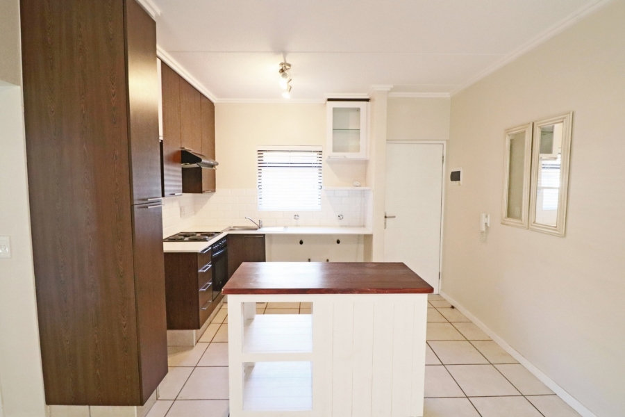 1 Bedroom Property for Sale in Bryanston Gauteng