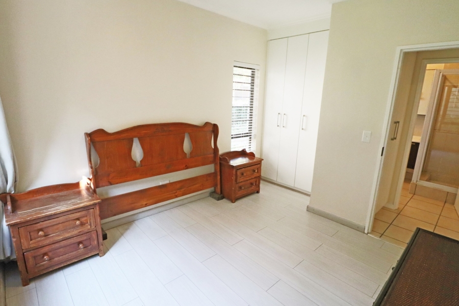 1 Bedroom Property for Sale in Bryanston Gauteng