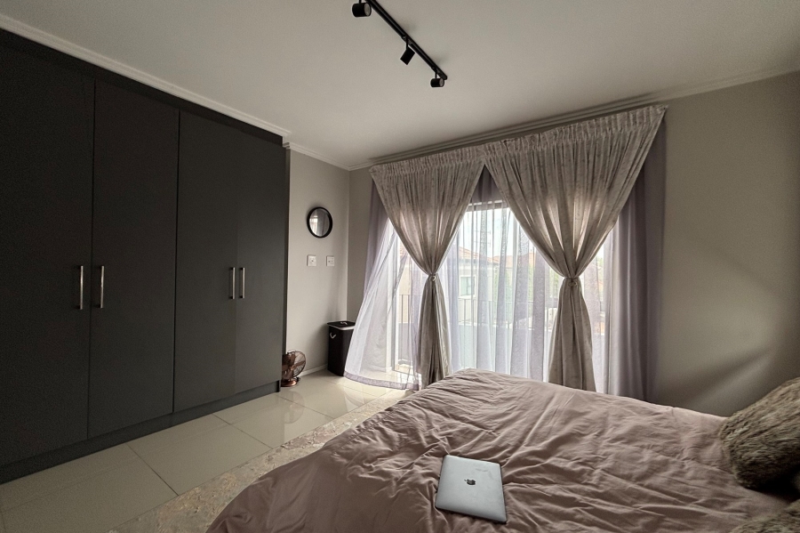 To Let 3 Bedroom Property for Rent in Bryanston Gauteng