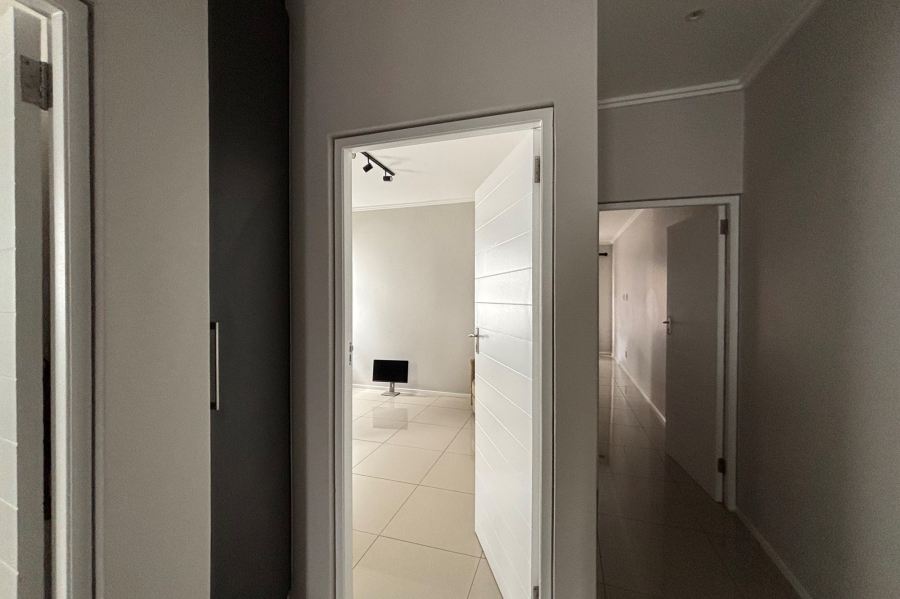 To Let 3 Bedroom Property for Rent in Bryanston Gauteng