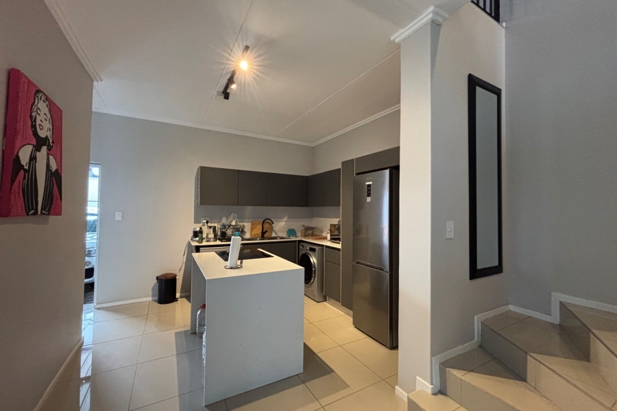 To Let 3 Bedroom Property for Rent in Bryanston Gauteng