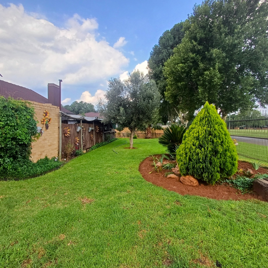 3 Bedroom Property for Sale in Meyerton Central Gauteng