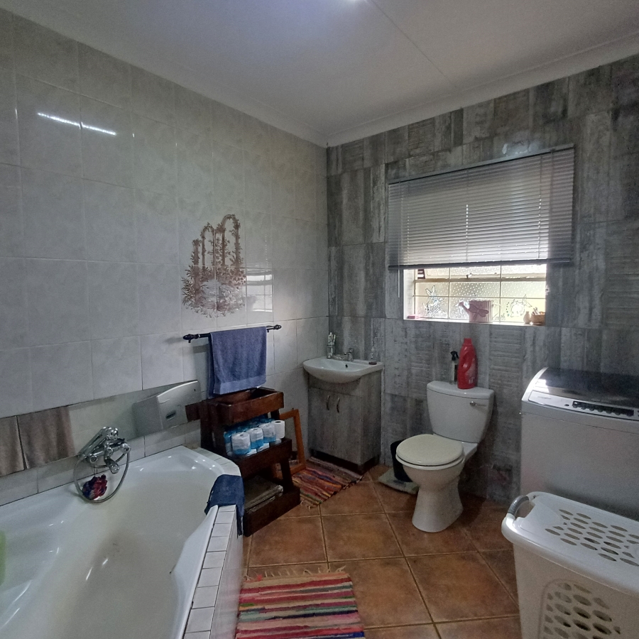 3 Bedroom Property for Sale in Meyerton Central Gauteng