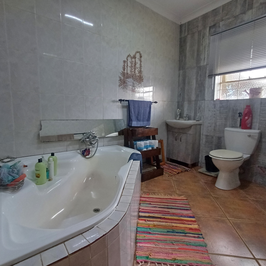 3 Bedroom Property for Sale in Meyerton Central Gauteng