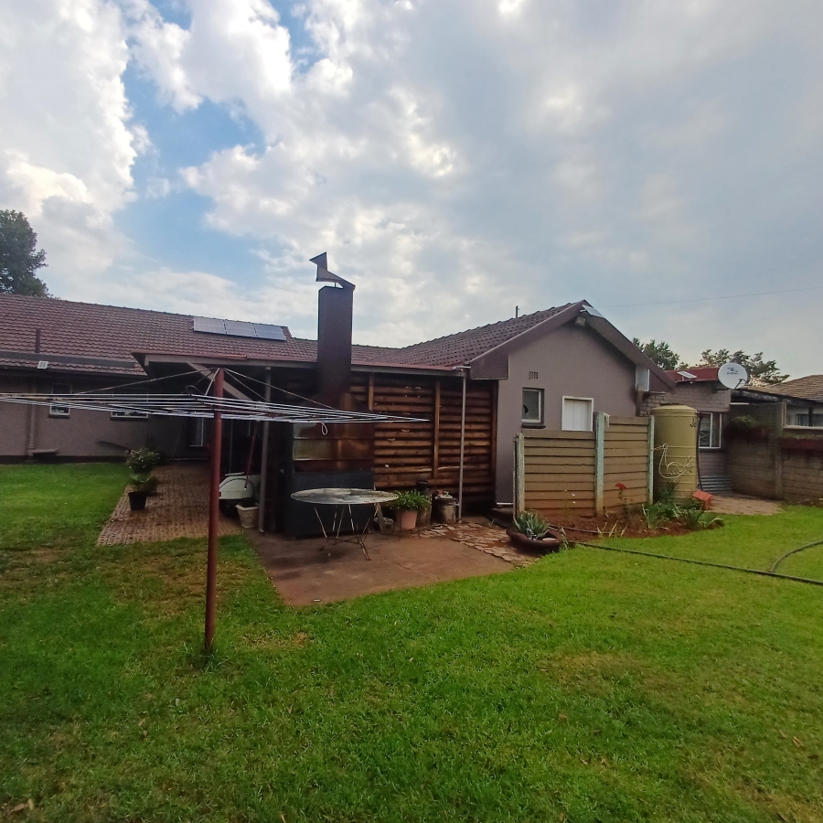 3 Bedroom Property for Sale in Meyerton Central Gauteng