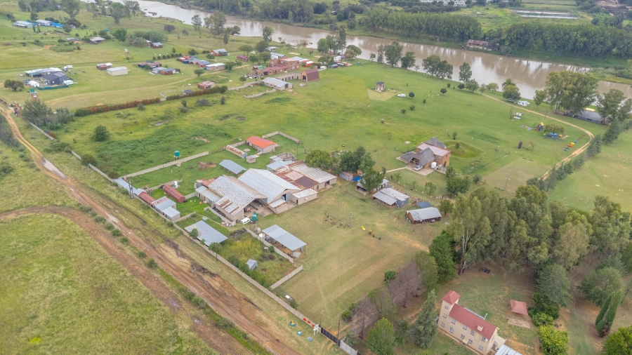 10 Bedroom Property for Sale in Vischgat Gauteng