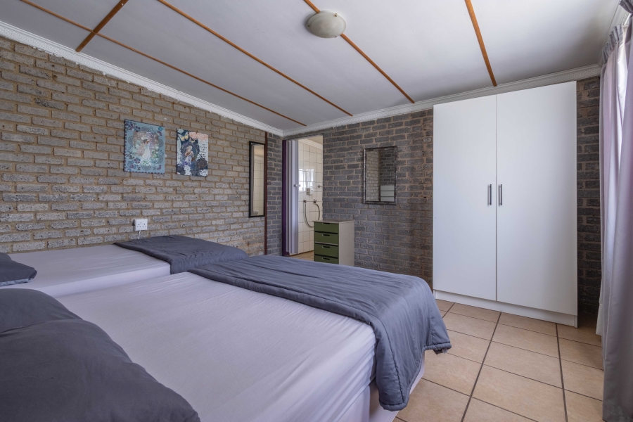 10 Bedroom Property for Sale in Vischgat Gauteng