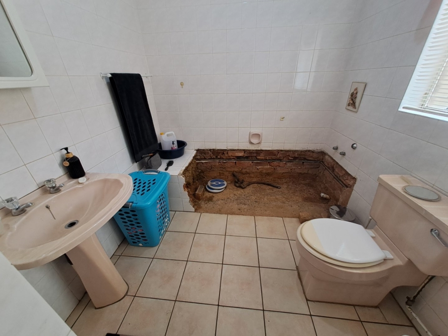 3 Bedroom Property for Sale in Florauna Gauteng