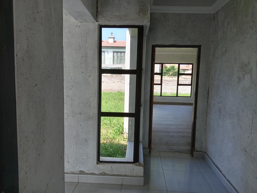 To Let 3 Bedroom Property for Rent in Helderwyk Gauteng