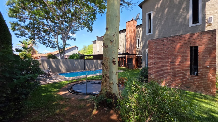 4 Bedroom Property for Sale in Doornpoort Gauteng