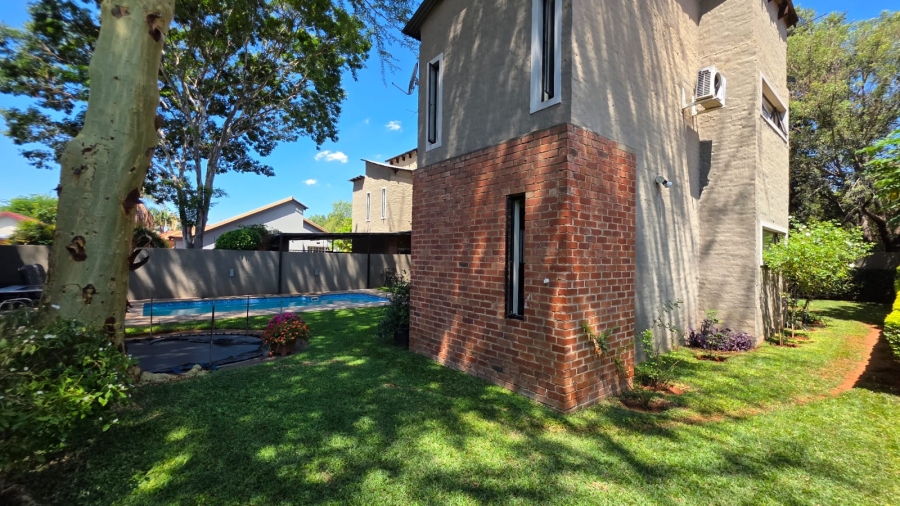 4 Bedroom Property for Sale in Doornpoort Gauteng