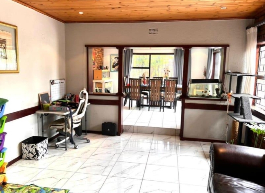 4 Bedroom Property for Sale in Glenvista Gauteng