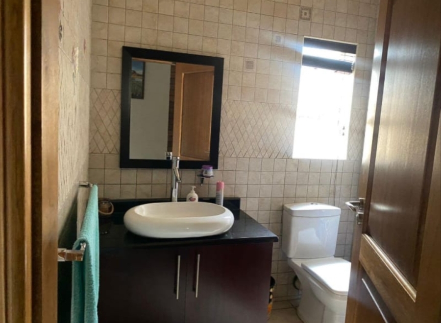 4 Bedroom Property for Sale in Glenvista Gauteng