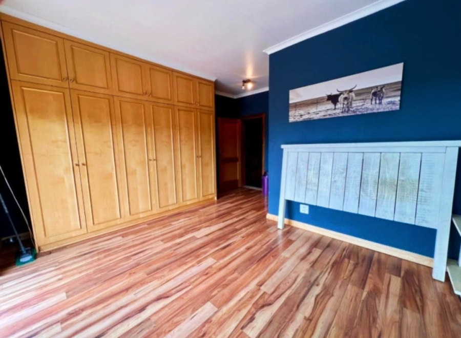 4 Bedroom Property for Sale in Glenvista Gauteng