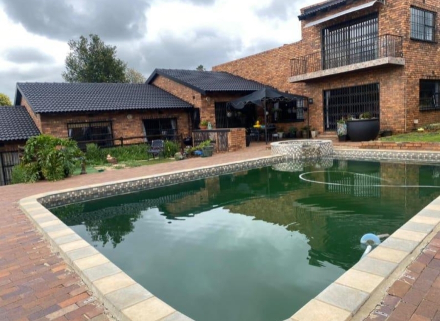 4 Bedroom Property for Sale in Glenvista Gauteng