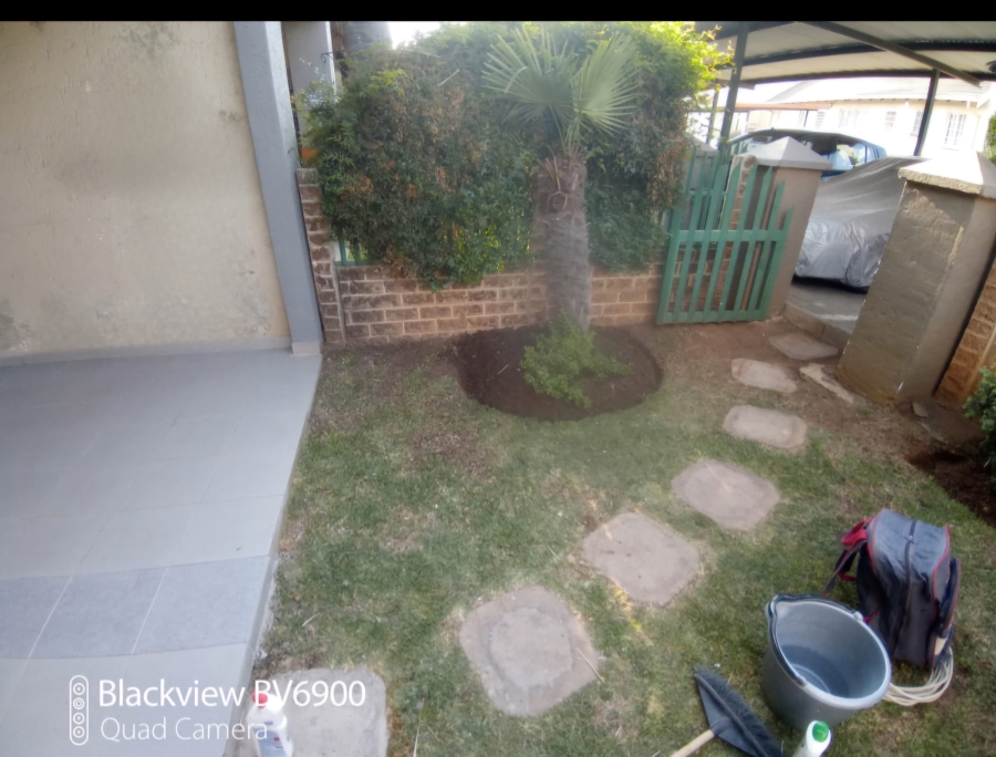 2 Bedroom Property for Sale in Bartlett Gauteng