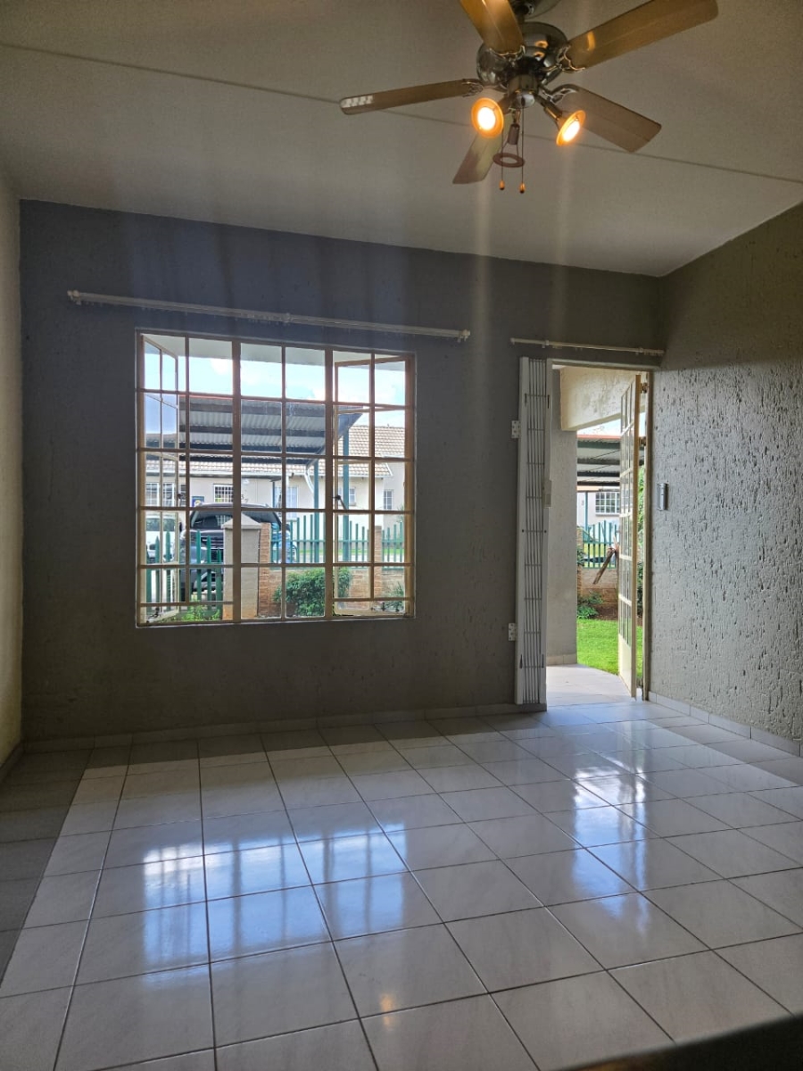 2 Bedroom Property for Sale in Bartlett Gauteng