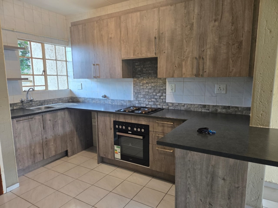 2 Bedroom Property for Sale in Bartlett Gauteng