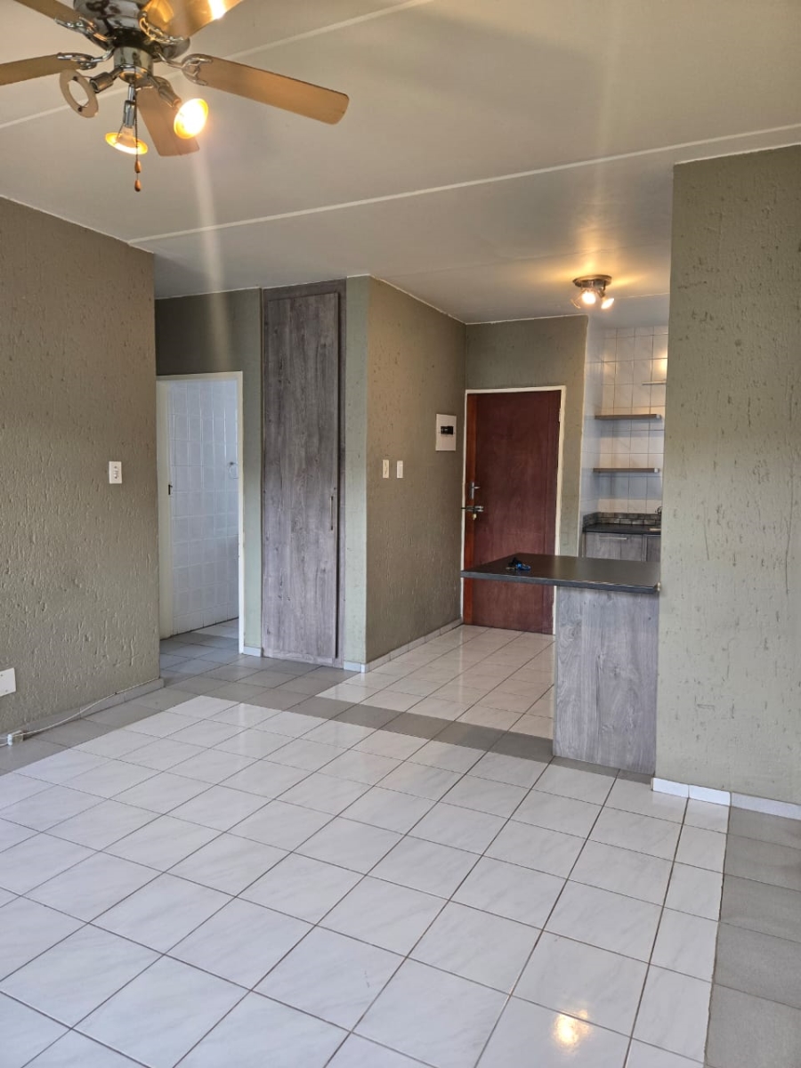 2 Bedroom Property for Sale in Bartlett Gauteng