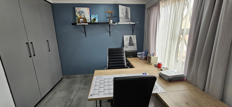 4 Bedroom Property for Sale in Meyersdal Gauteng