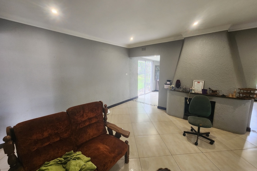 3 Bedroom Property for Sale in Doringkloof Gauteng