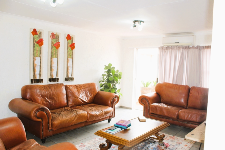 2 Bedroom Property for Sale in Vanderbijlpark SW 5 Gauteng