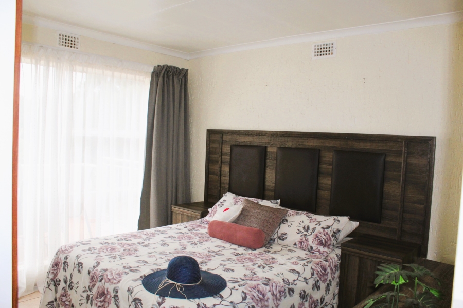2 Bedroom Property for Sale in Vanderbijlpark SW 5 Gauteng