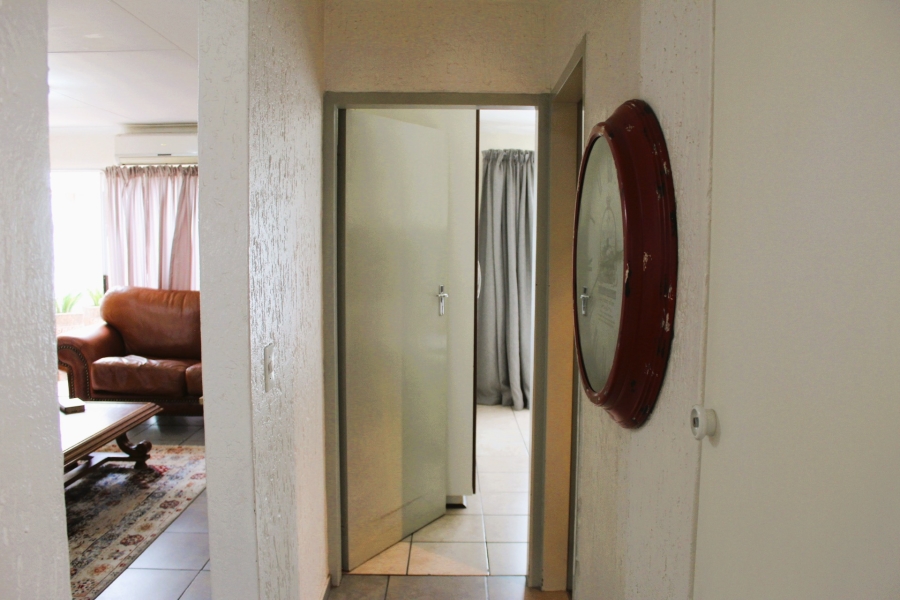 2 Bedroom Property for Sale in Vanderbijlpark SW 5 Gauteng