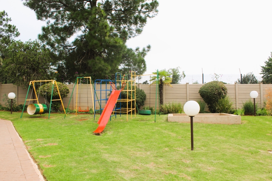 2 Bedroom Property for Sale in Vanderbijlpark SW 5 Gauteng