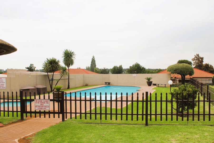 2 Bedroom Property for Sale in Vanderbijlpark SW 5 Gauteng