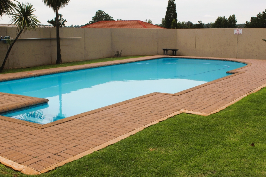 2 Bedroom Property for Sale in Vanderbijlpark SW 5 Gauteng