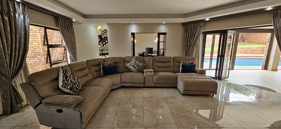 5 Bedroom Property for Sale in Meyersdal Gauteng