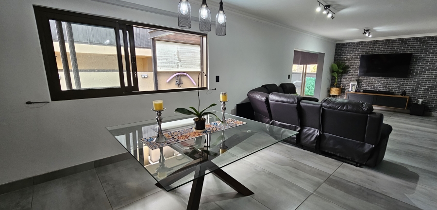 5 Bedroom Property for Sale in Meyersdal Gauteng