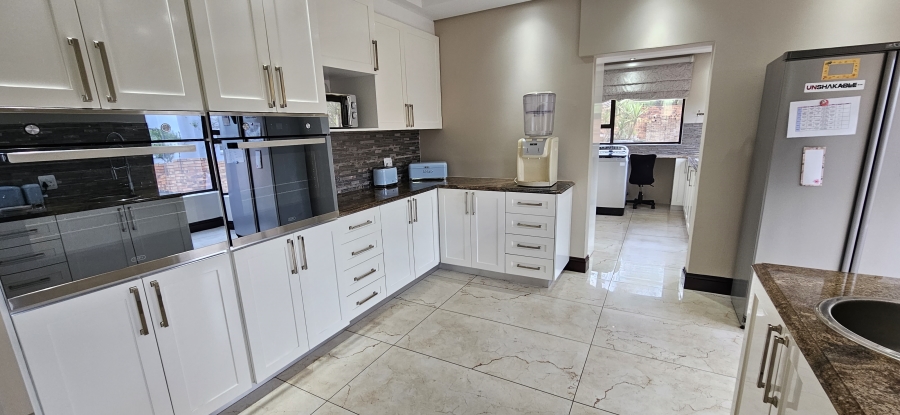 5 Bedroom Property for Sale in Meyersdal Gauteng