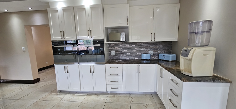 5 Bedroom Property for Sale in Meyersdal Gauteng