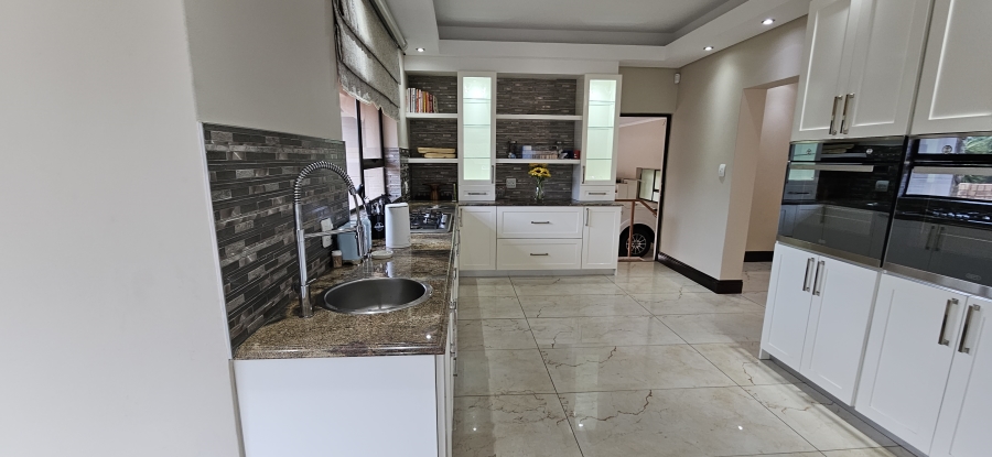 5 Bedroom Property for Sale in Meyersdal Gauteng