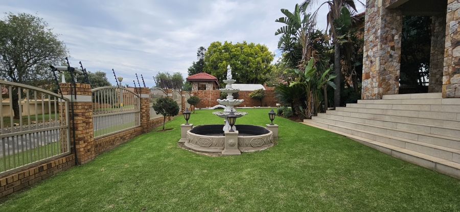 5 Bedroom Property for Sale in Meyersdal Gauteng