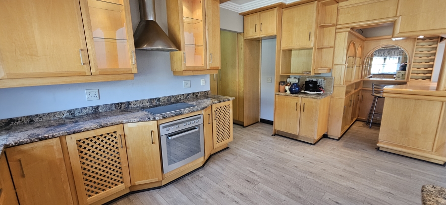 3 Bedroom Property for Sale in Three Rivers Proper Gauteng