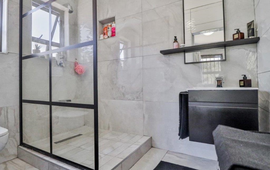 3 Bedroom Property for Sale in Marais Steyn Park Gauteng