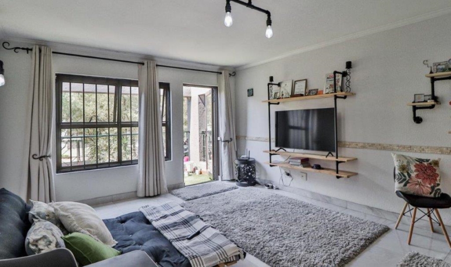 3 Bedroom Property for Sale in Marais Steyn Park Gauteng