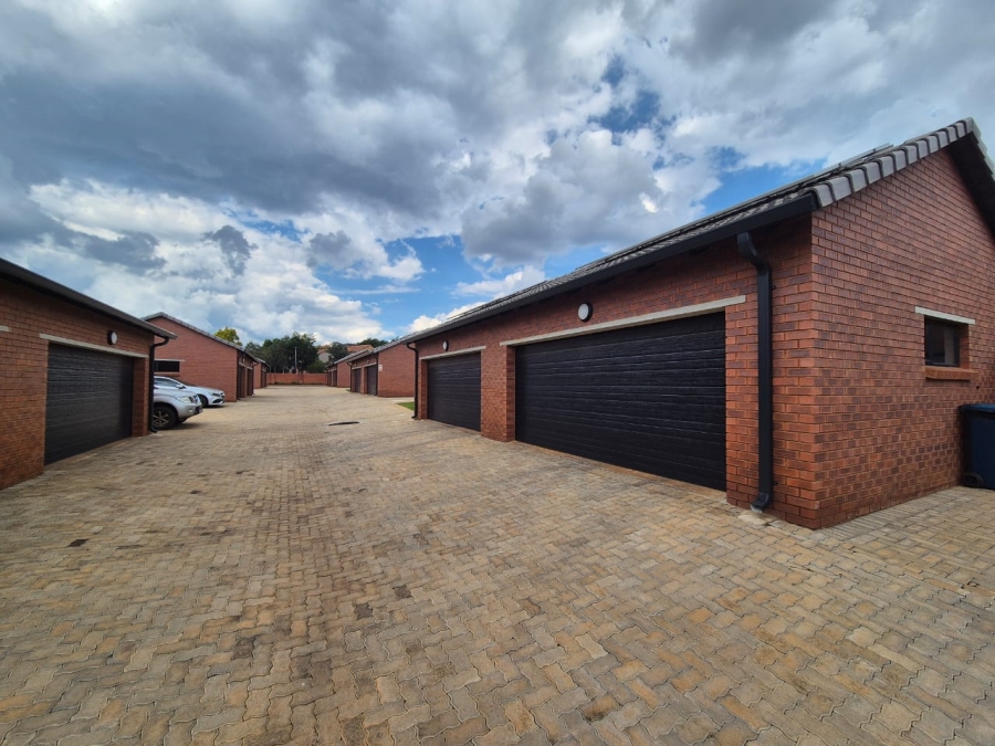 3 Bedroom Property for Sale in Olympus AH Gauteng