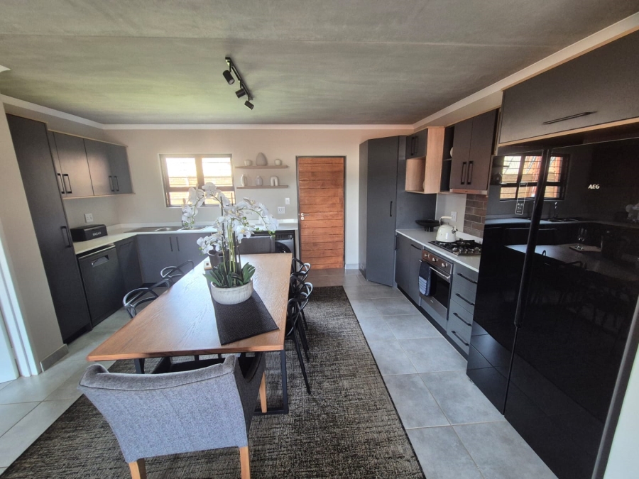 2 Bedroom Property for Sale in Olympus AH Gauteng