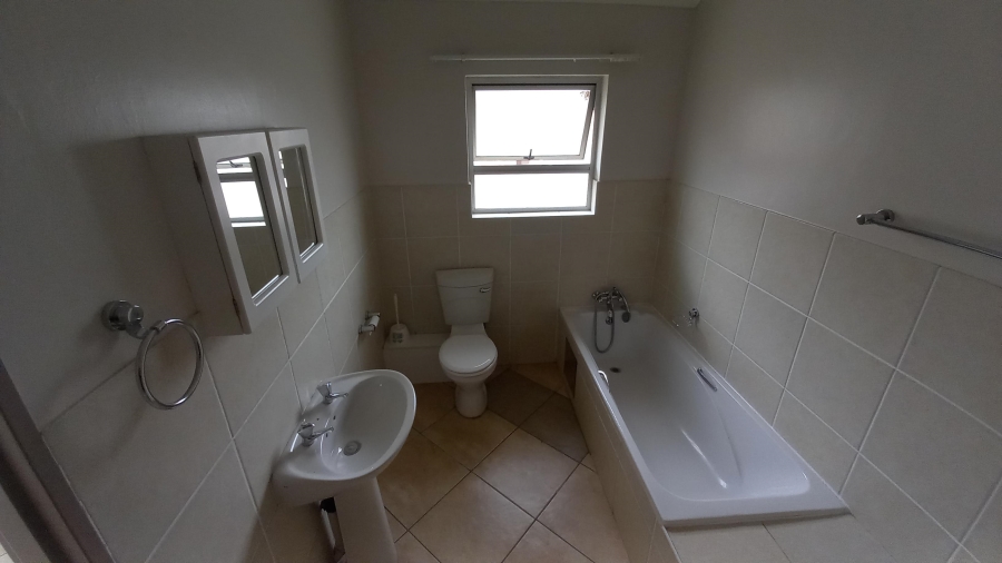 To Let 2 Bedroom Property for Rent in Meyersdal Gauteng