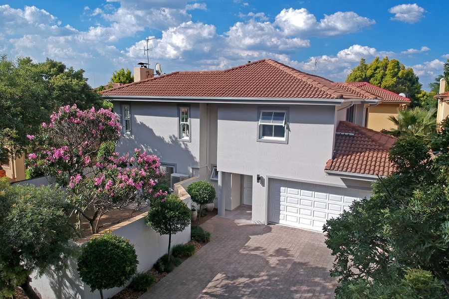 3 Bedroom Property for Sale in Broadacres Gauteng