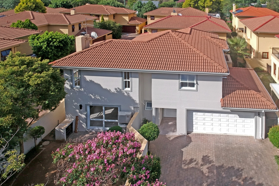 3 Bedroom Property for Sale in Broadacres Gauteng