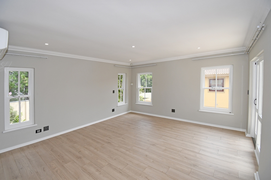 3 Bedroom Property for Sale in Broadacres Gauteng