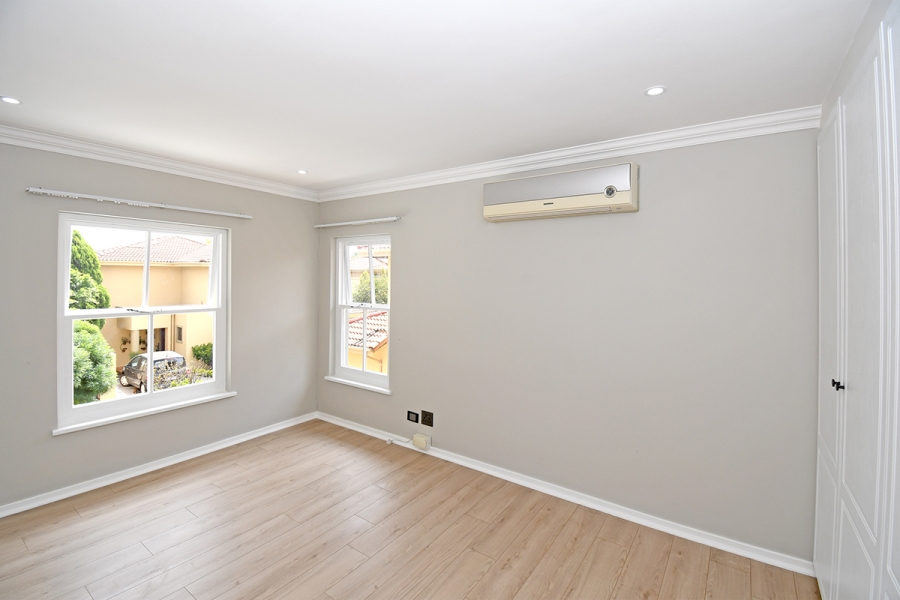 3 Bedroom Property for Sale in Broadacres Gauteng