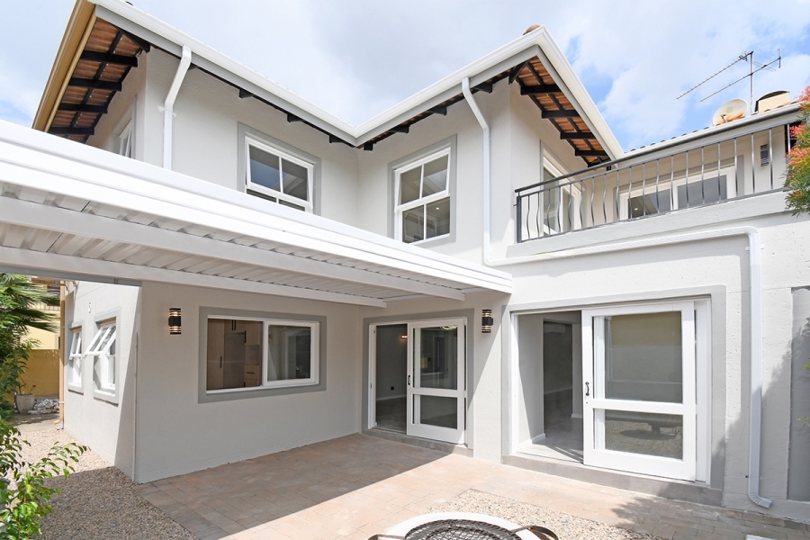 3 Bedroom Property for Sale in Broadacres Gauteng