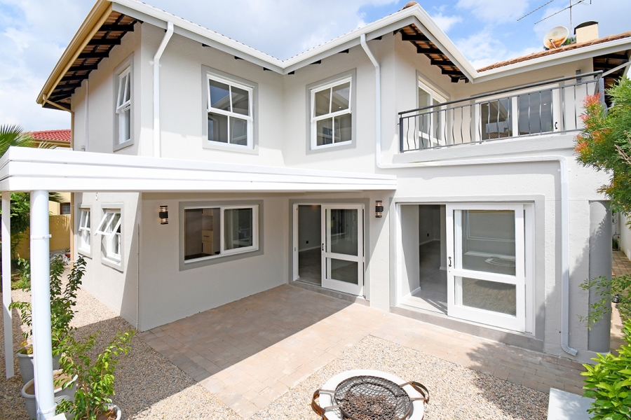 3 Bedroom Property for Sale in Broadacres Gauteng