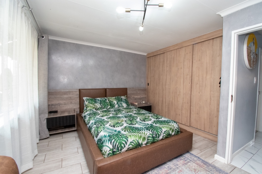 2 Bedroom Property for Sale in Sundowner Gauteng